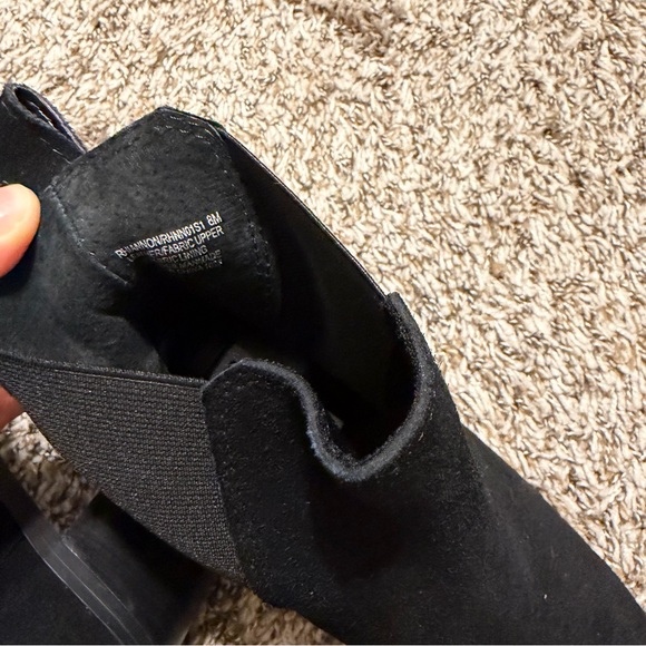 Steve Madden Woman RHIANNON Block Heel Bootie Size: 8 - Picture 3 of 6